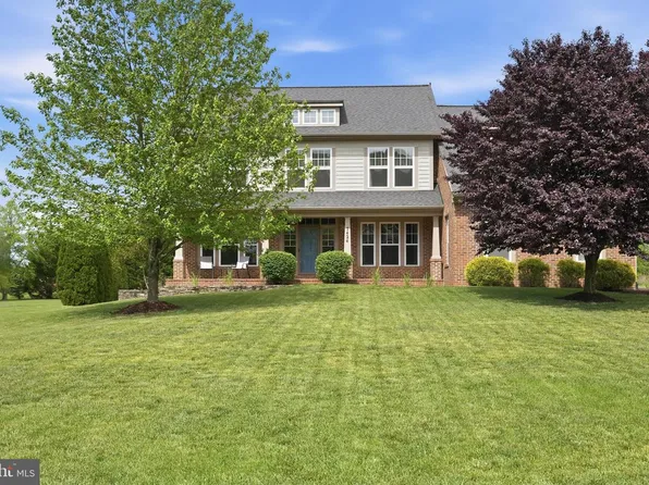 7424 Edington Dr, Warrenton, VA 20187