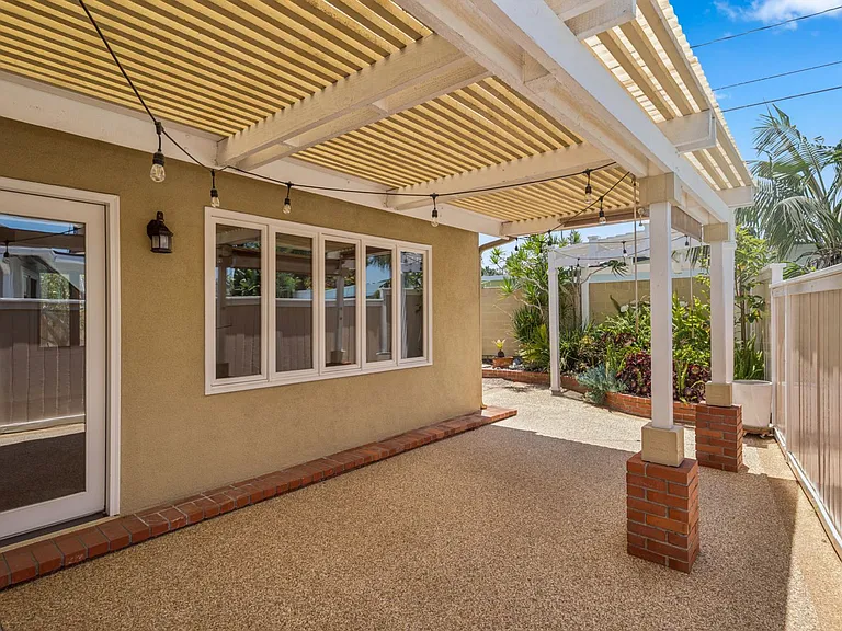 929 Junipero Dr — Photo 21