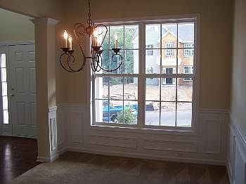 4th image of 2144 Longmont Dr