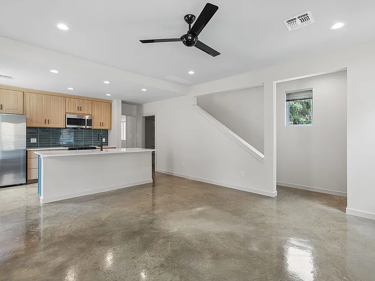 Modern Luxury in San Marcos' Premier Courtyard Community Now Leasing! — Photo 53