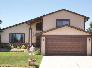 1524 Elkhorn Dr, Cheyenne, WY 82007
