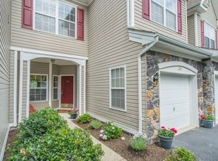 222 Ridge Dr #22-2, Pompton Lakes, NJ 07442