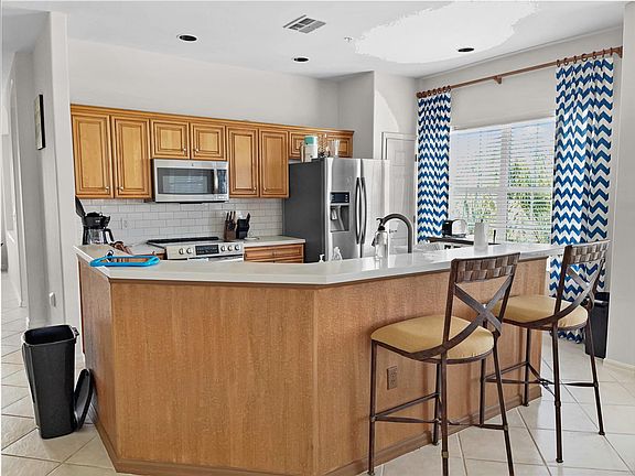 4th image of 20011 Sanibel View Cir Unit 201