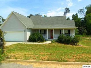 630 Autumn Harvest Ln, Kodak, TN 37764
