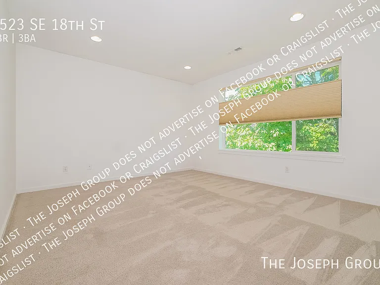 3523 SE 18th St — Photo 7