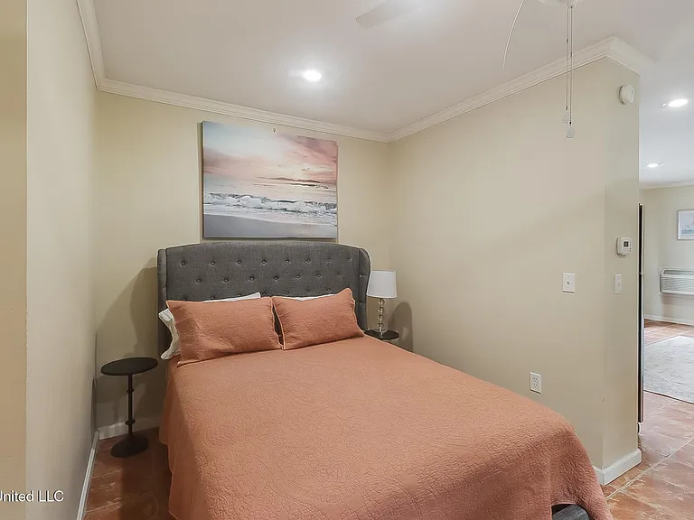 176 Markham Dr #BUNGALOW — Photo 15