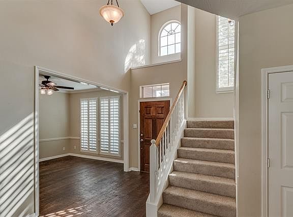 3rd image of 1612 Scot Ln