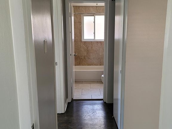 5th image of 3424 Warren Ave #3