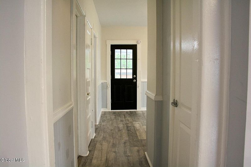 2nd image of 915 McClyman Street