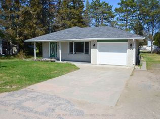 18 Tebby Blvd, South River, ON P0A 1X0