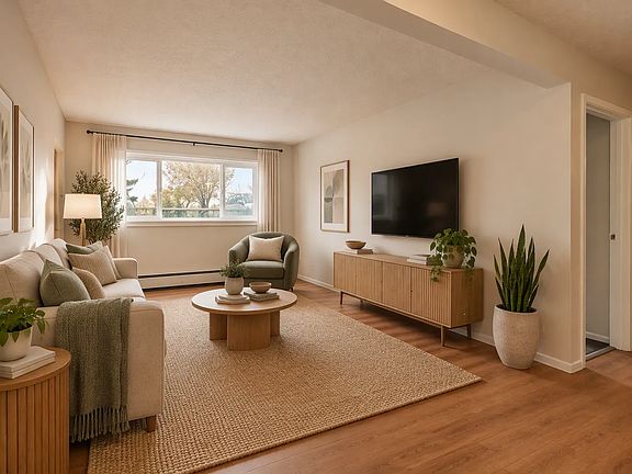 4th image of 1023 3rd Ave E #304