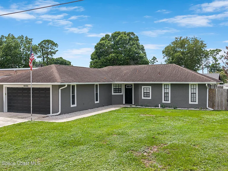 6424 Dane Ave — Photo 1