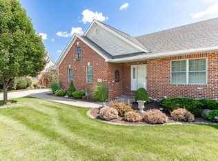 962 Ryan Ct, Crown Point, IN 46307