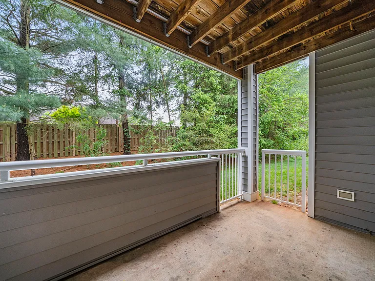 Salem Run Apartment Homes — Photo 41