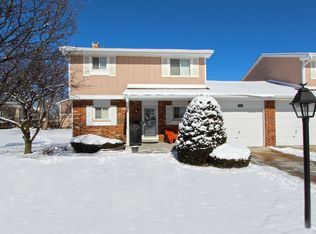 1620 Southampton Ct, Wheaton, IL 60189