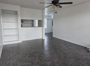 9898 Club Creek Dr APT 1613, Houston, TX 77036