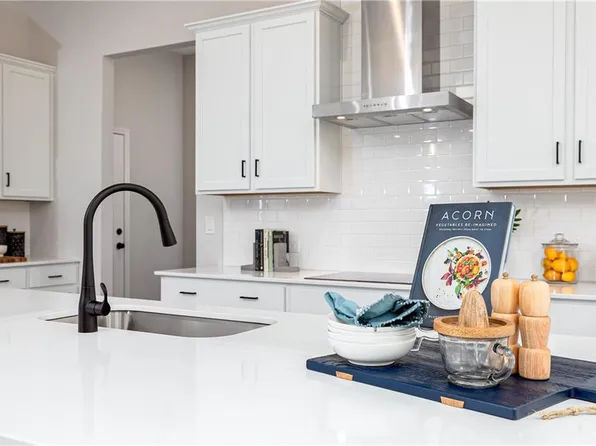 736 Coventry Cove Way, Acworth, GA 30102