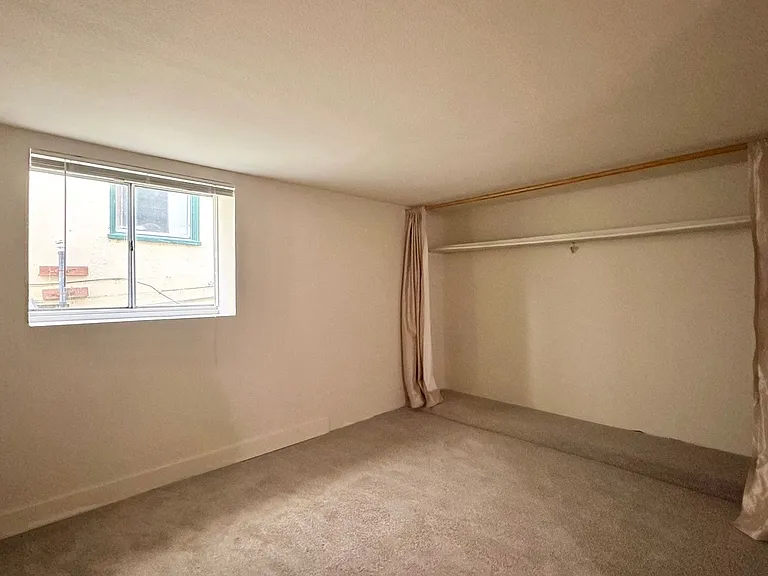 225 Nicholl Ave #B — Photo 10