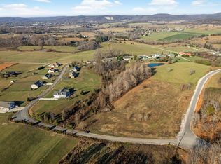 39 Bethlehem Estates Dr, Rickman, TN 38580