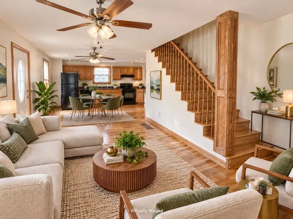 24 Gardner St #1, Newton, MA 02458