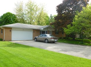 24 Maple St, Yorkville, IL 60560