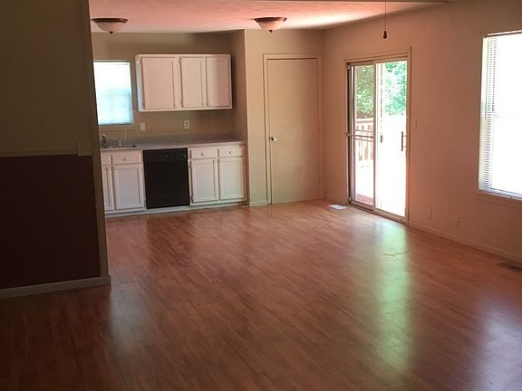 3rd image of 4636 Tucson Dr