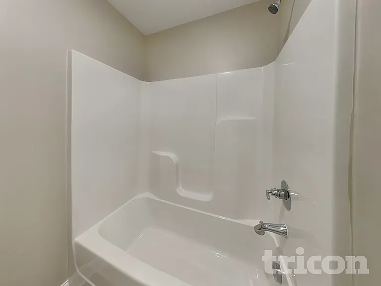 1013 Wickshire Dr — Photo 18