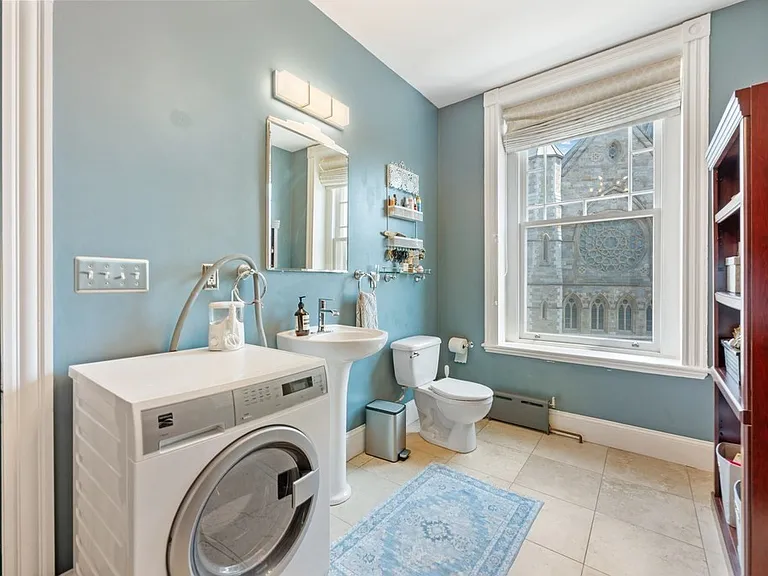 1411 Washington St #24 — Photo 14