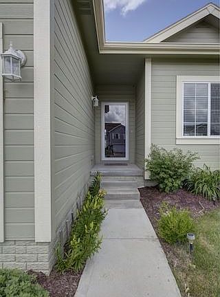 2nd image of 14614 Curtis Ave