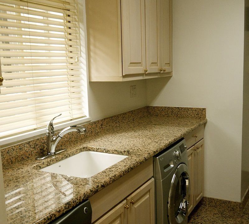 2nd image of 60 W 57th St APT 8D
