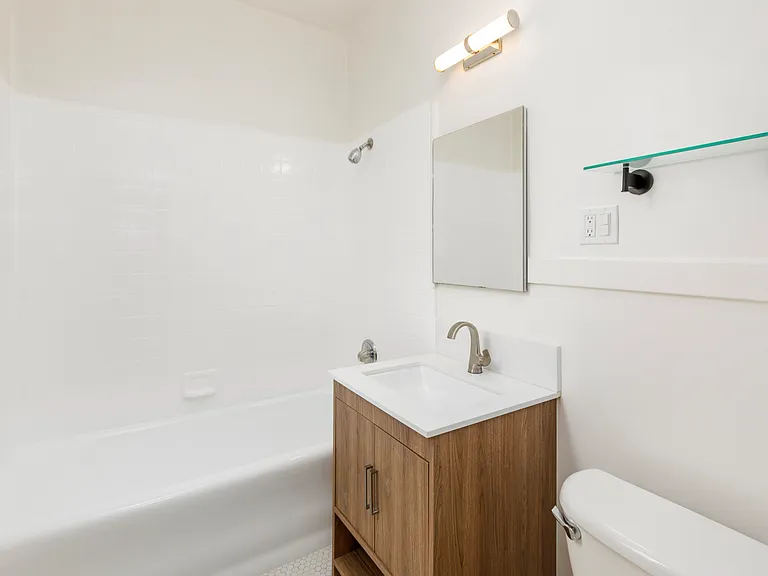 2085 Hayes St #5 — Photo 8