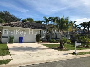 10253 SW 12th St, Hollywood, FL 33025