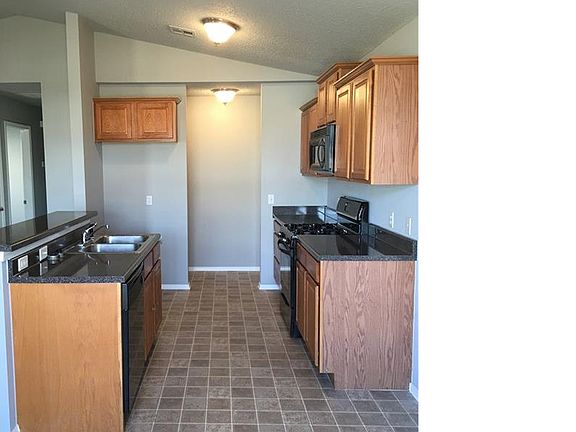 3rd image of 1105 W 23rd St N