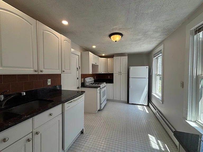 712 Hope St #1 — Photo 13
