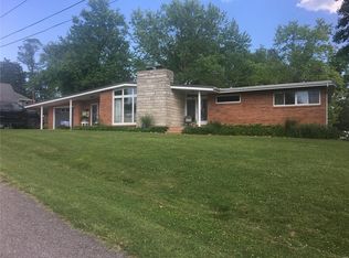 105 E Beech St, Scott City, MO 63780
