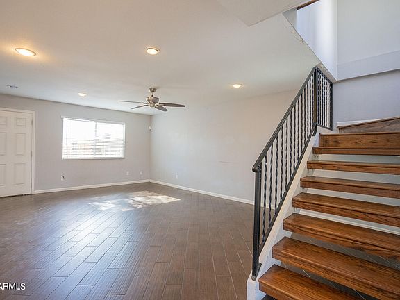 4th image of 7126 N 19TH Avenue #113