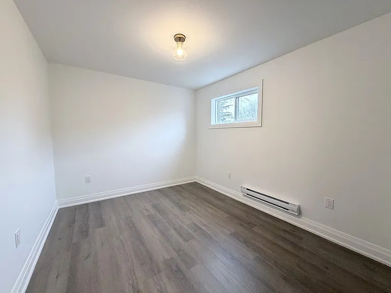184 Ottawa St S #3 — Photo 23
