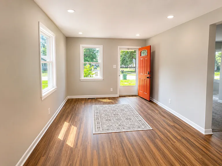 2615 Dixdale Ave — Photo 2