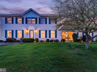 310 Shatto Dr, Carlisle, PA 17013