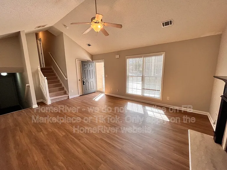 1365 Lance Cir — Photo 23