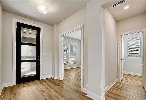 387 Borchers Blvd — Photo 11