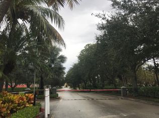 2019 Reston Cir, Royal Palm Beach, FL 33411