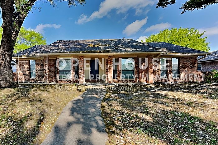 1st image of 917 Fair Oaks Dr
