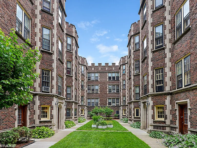 609-17 N. Sheridan Rd. — Photo 1