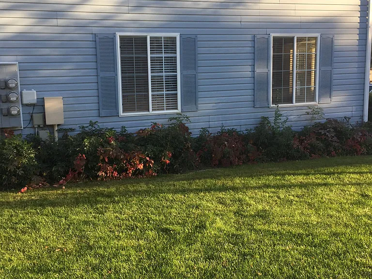 992 Independence Ave — Photo 8