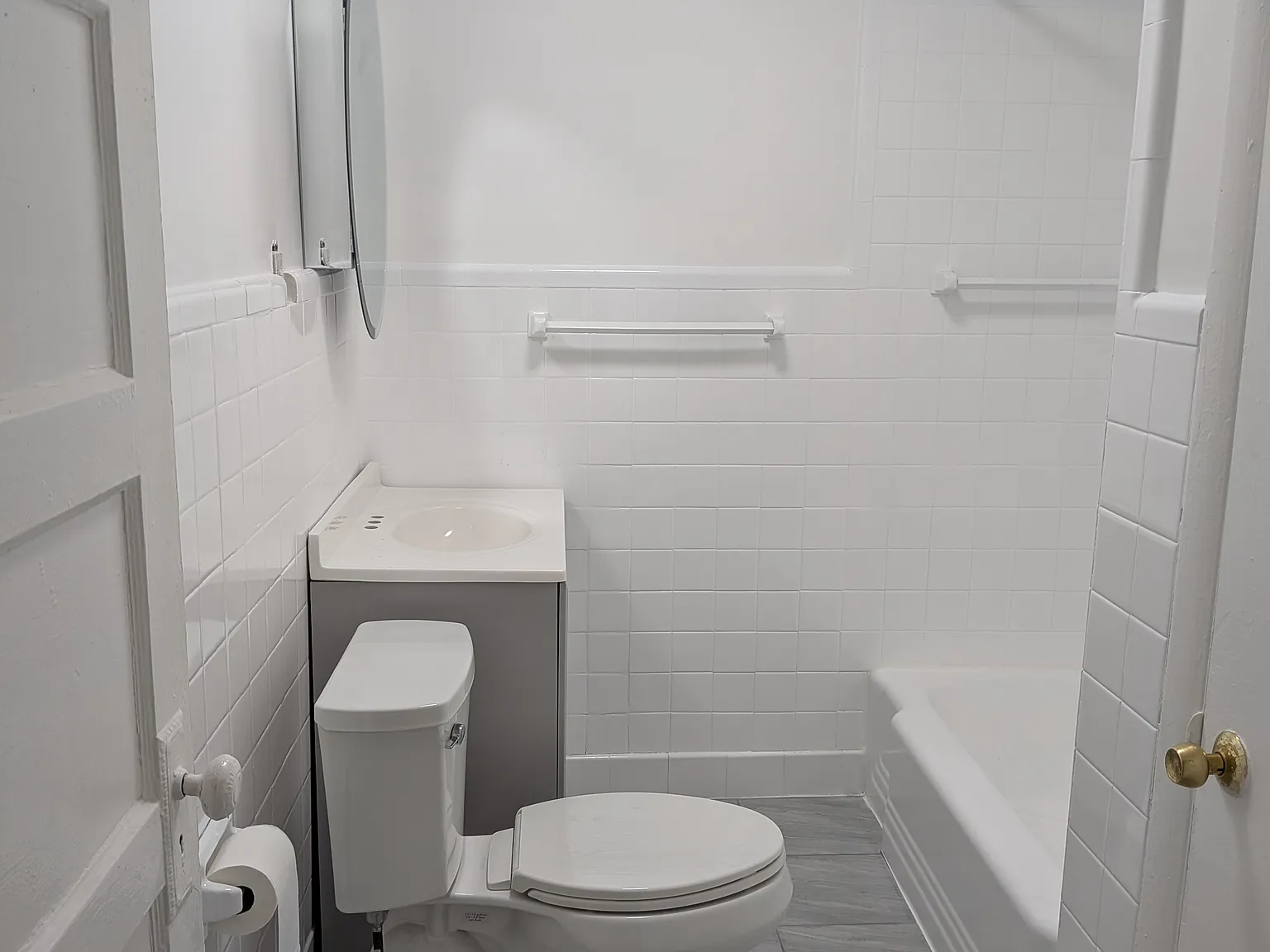 1 bed, $2,300 — Photo 3