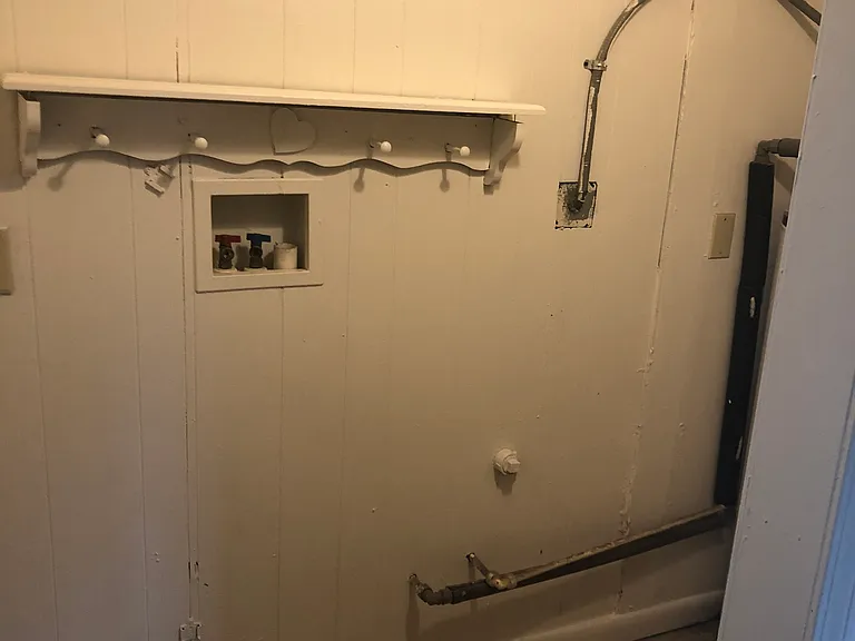 Washer/Dryer Hookup