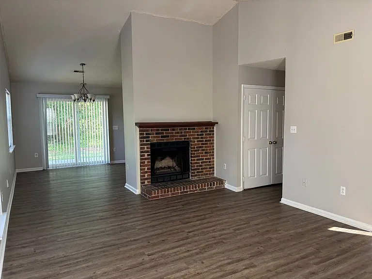 6714 Marston Ct — Photo 3