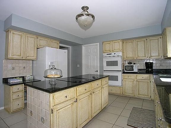 Gourmet Kitchen