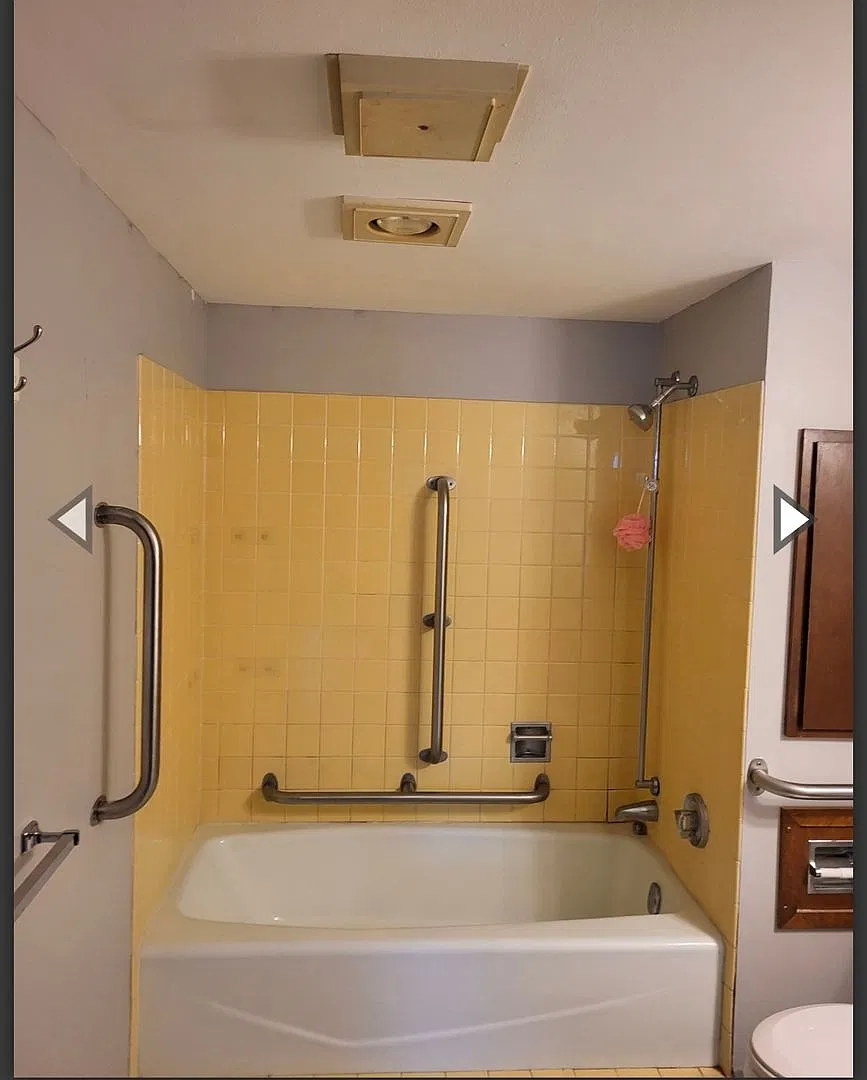 Ackley — Photo 3